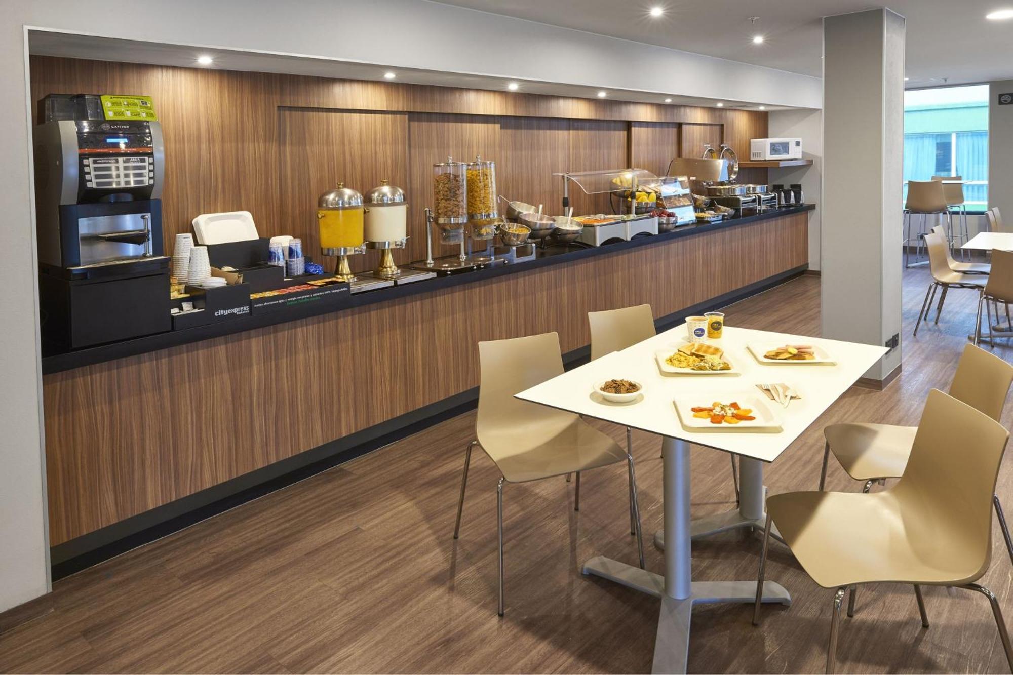 City Express By Marriott San Luis Potosi Zona Universitaria Extérieur photo